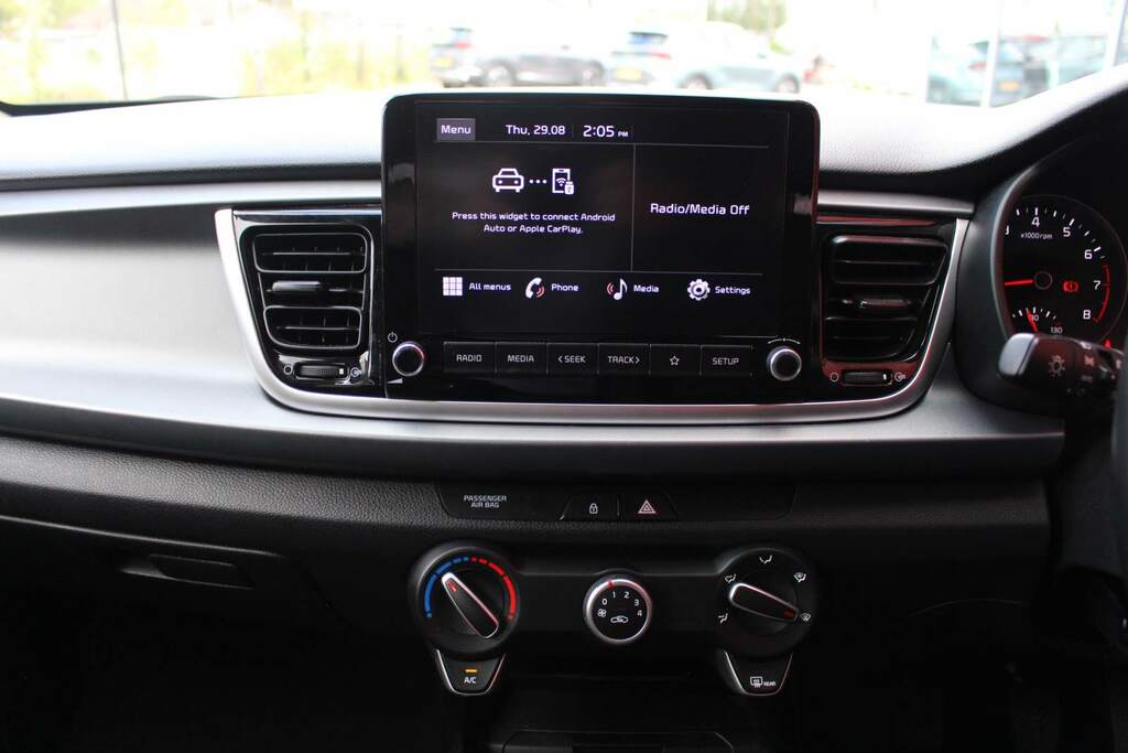 Kia RIO 1.2 2 With Rear Camera, Parking Sensors, Apple White #12