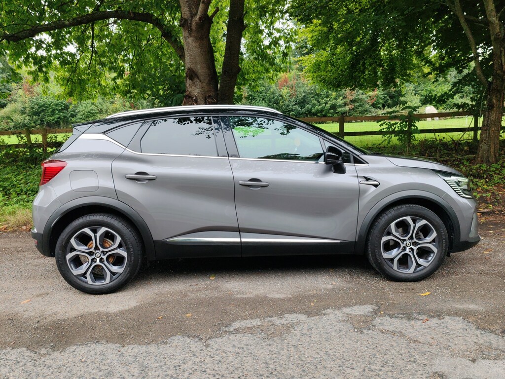 Renault Captur 1.0 Techno Tce 90 My22 Grey
