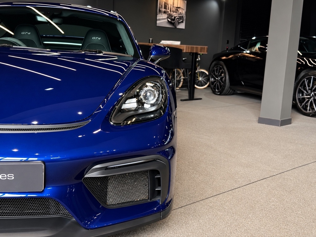 Porsche 718 Cayman Cayman 4.0 Gt4 Blue #9