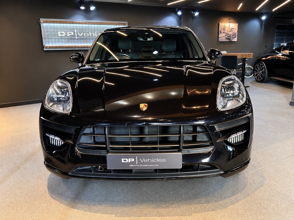 Porsche Macan T V6 Gts Black #3