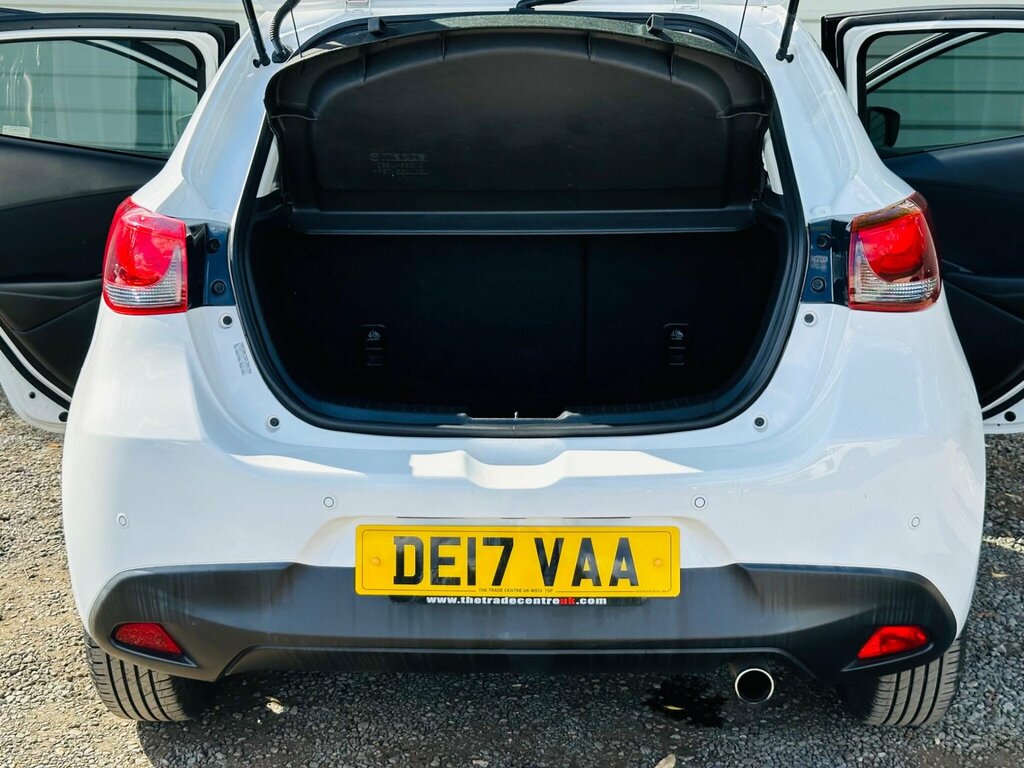 Mazda 2 1.5 Skyactiv G Sport Nav Hatchback Manu White #29