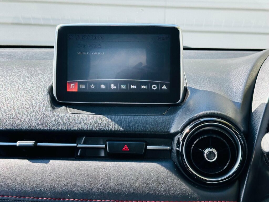 Mazda 2 1.5 Skyactiv G Sport Nav Hatchback Manu White #49