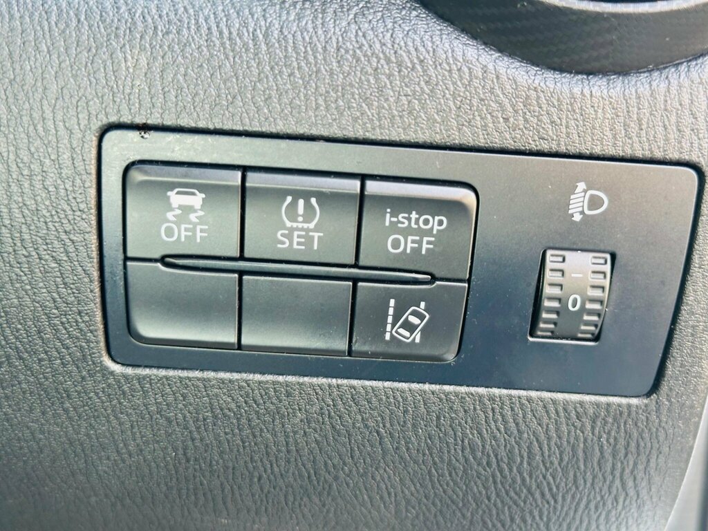 Mazda 2 1.5 Skyactiv G Sport Nav Hatchback Manu White #39
