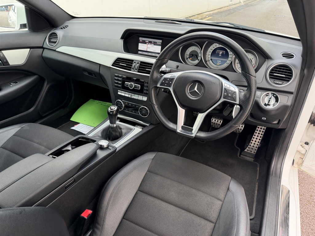 Mercedes-Benz C Class C220 Cdi Blueefficiency Amg Sport Red #21
