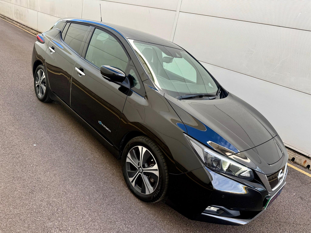 Nissan Leaf 40Kwh N-connecta Black #6