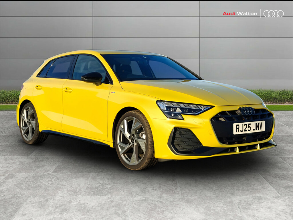 Audi A3 Black Edition 35 Tfsi 150 Ps S Tronic Yellow #6