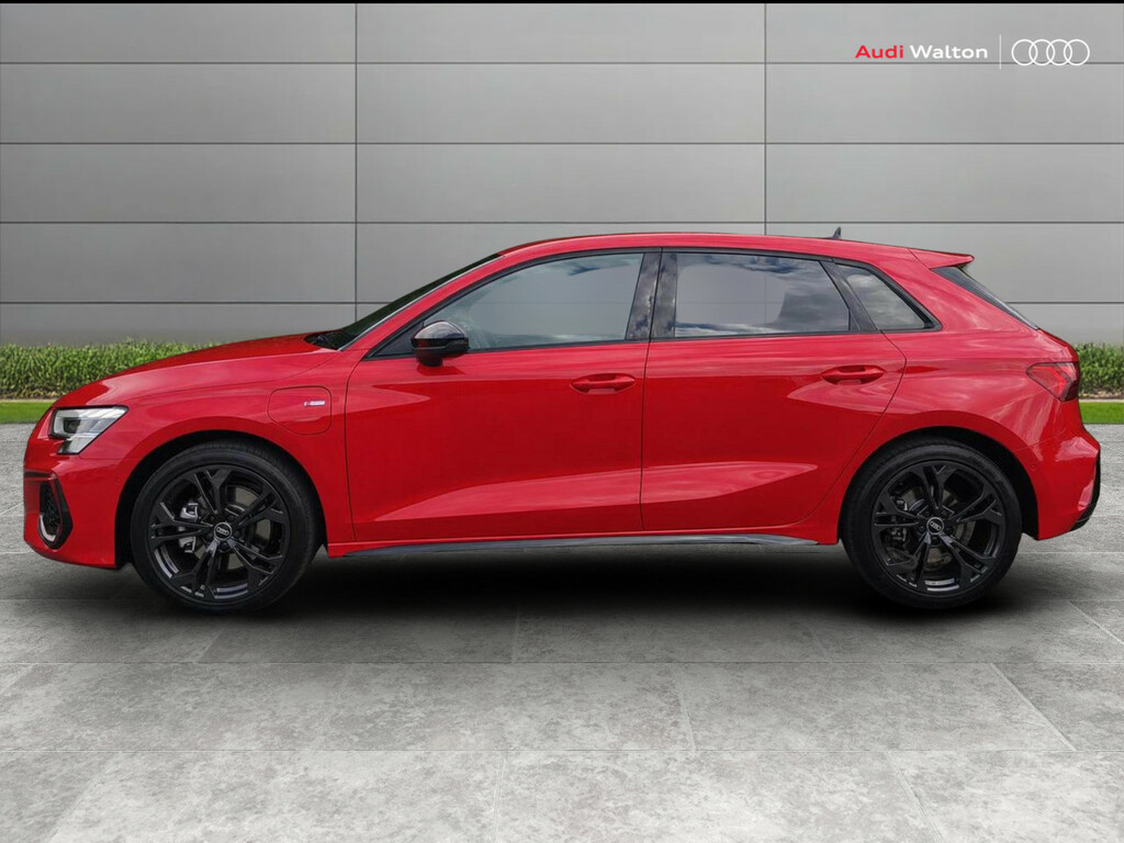 Audi A3 Black Edition Tfsi E 204 Ps S Tronic Red #4