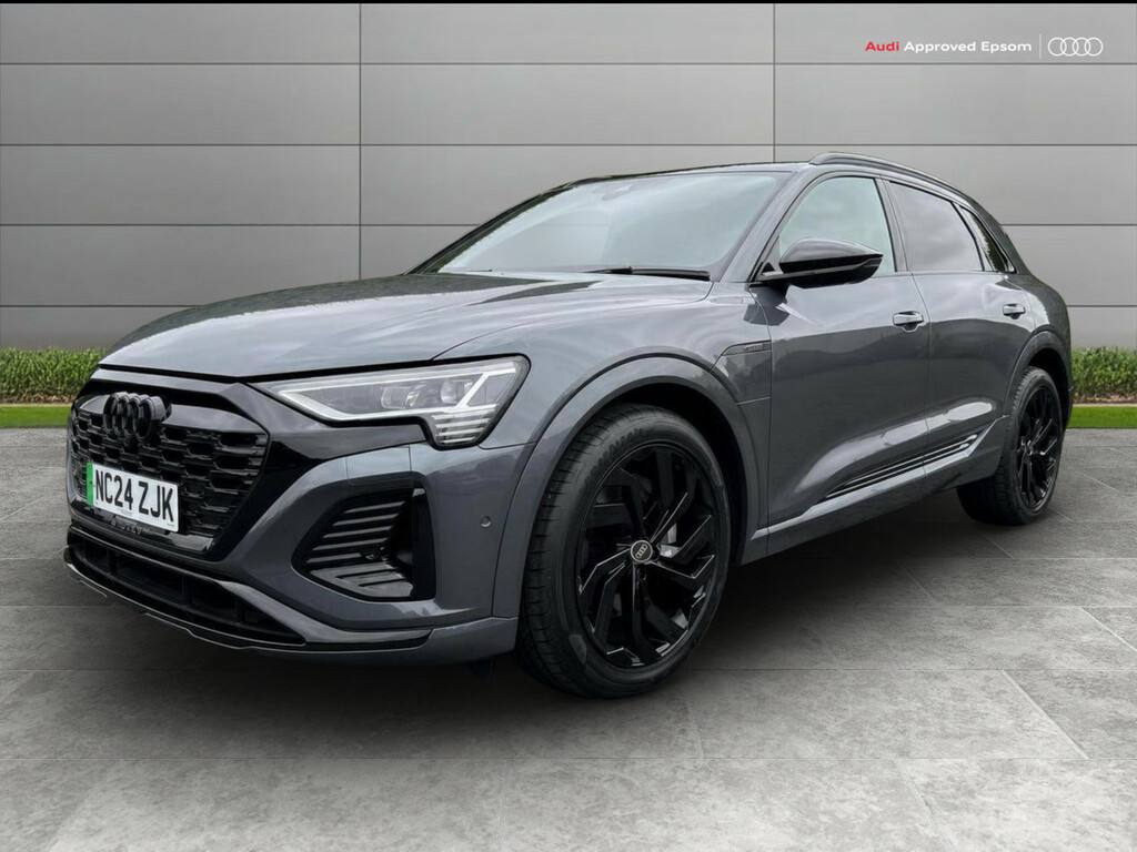 Audi Q8 e tron 300Kw 55 Quattro 114Kwh Black Edition Grey #3