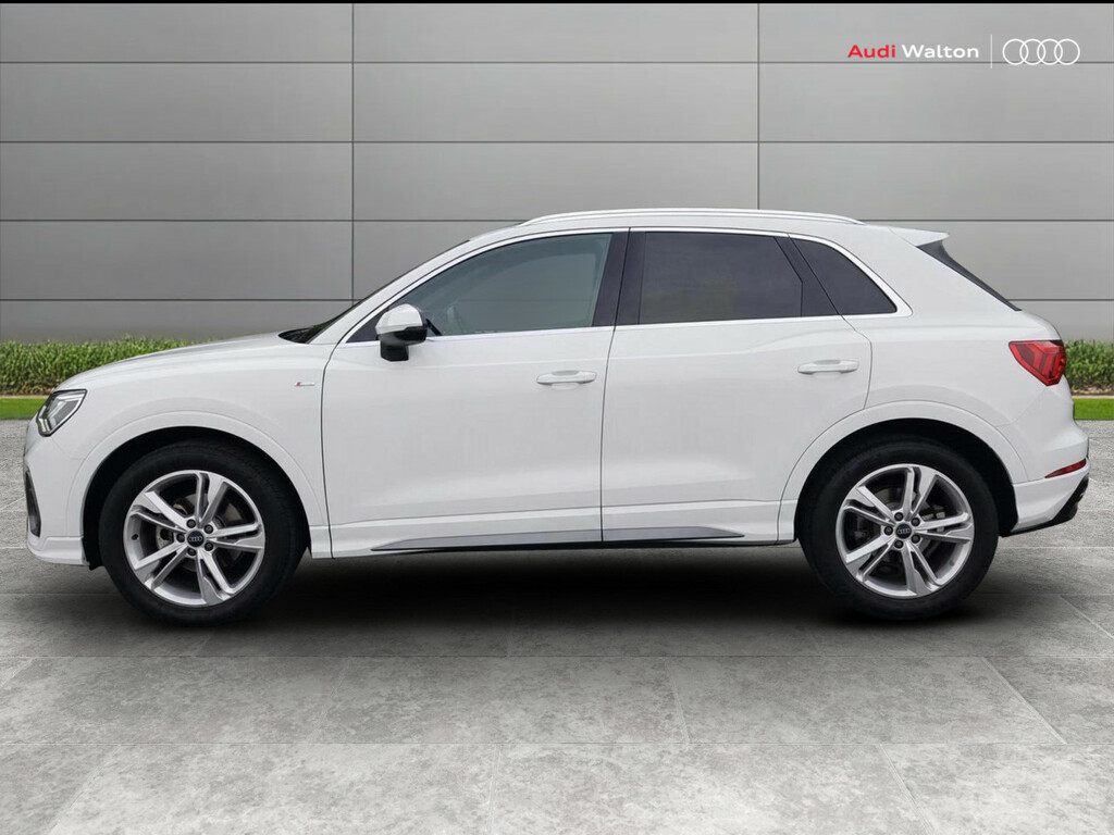 Audi Q3 S Line 35 Tfsi 150 Ps S Tronic White #4