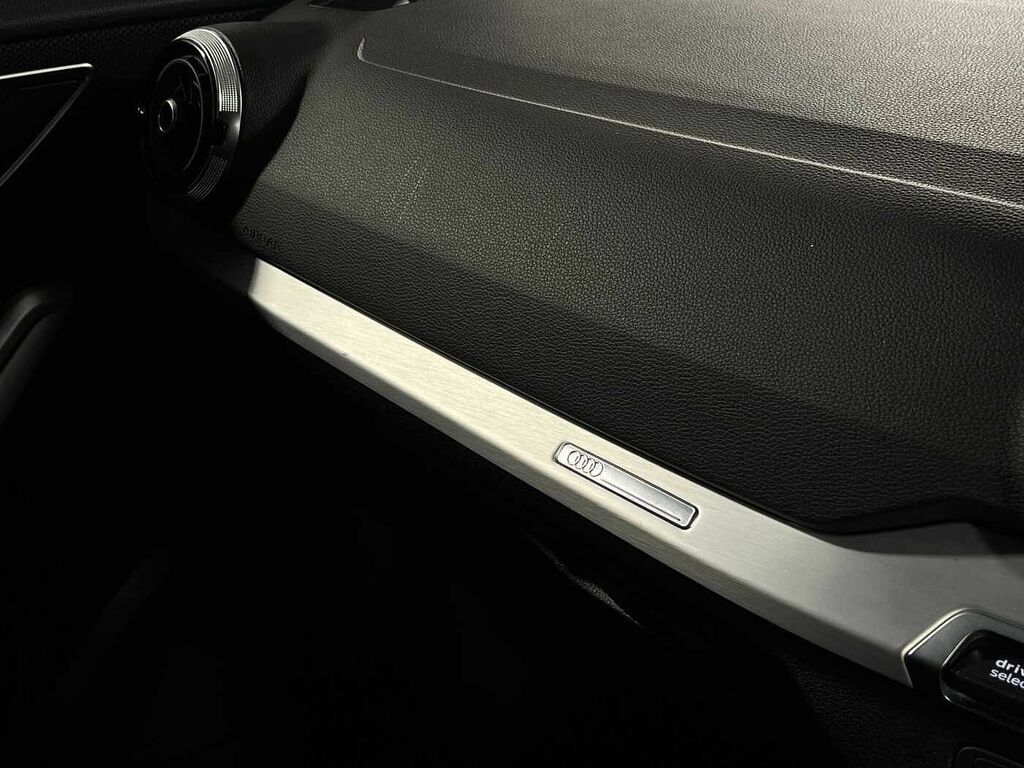 Audi Q2 Audi Estate 30 Tfsi Black Edition White #34