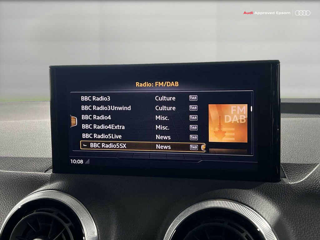 Audi Q2 Audi Estate 30 Tfsi Black Edition White #30