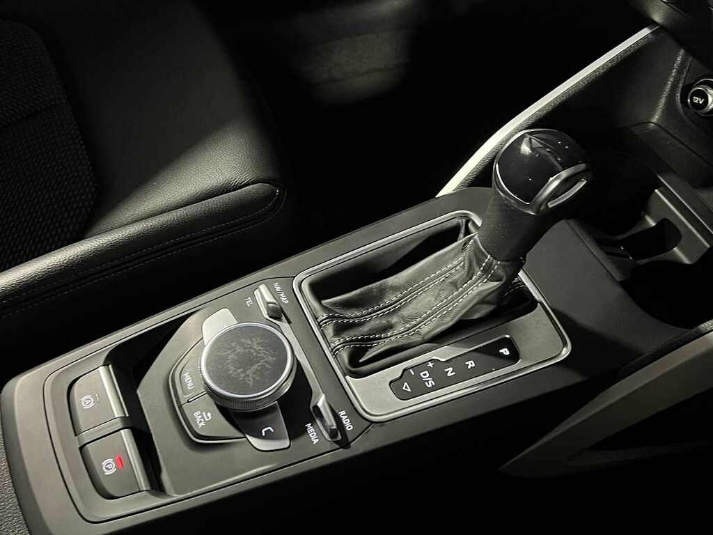 Audi Q2 Audi Estate 30 Tfsi Black Edition White #33