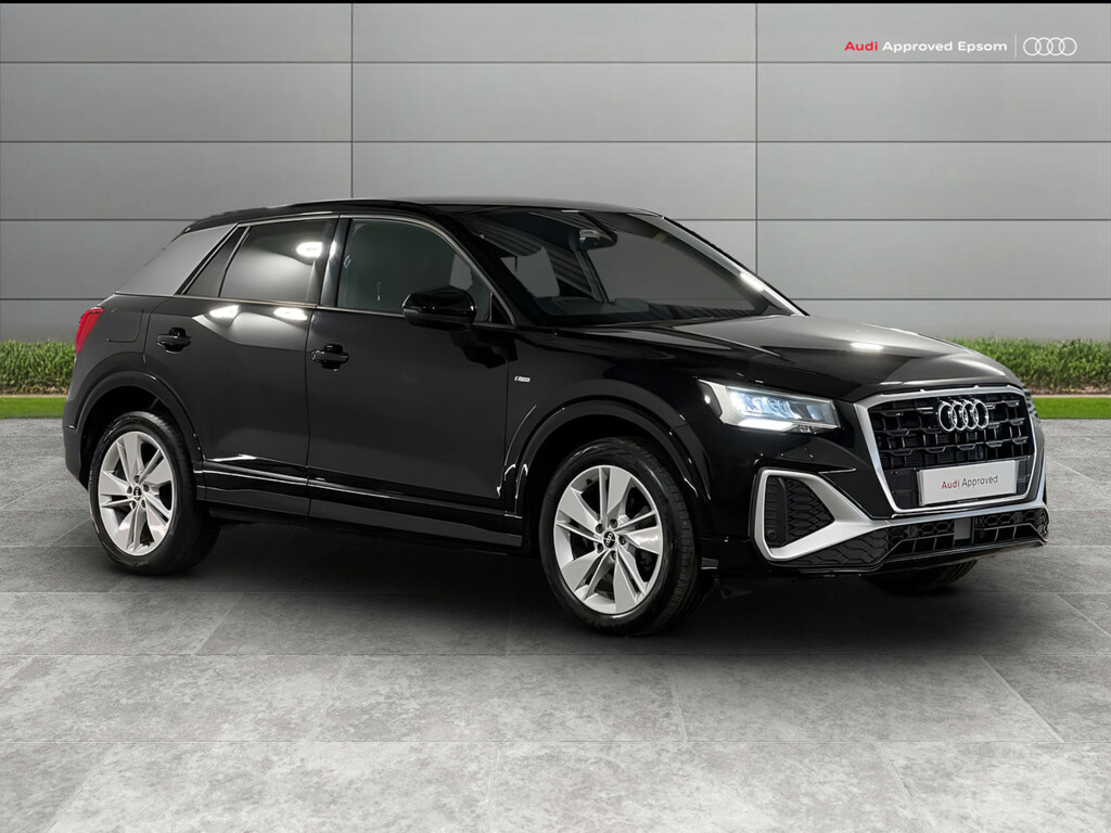 Audi Q2 Audi Estate 30 Tfsi Black Edition White #1