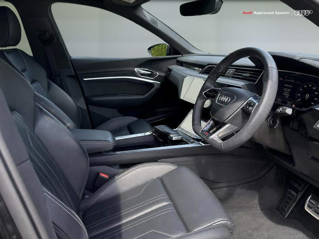 Audi Q8 e tron 300Kw 55 Quattro 114Kwh Black Edition Black #13