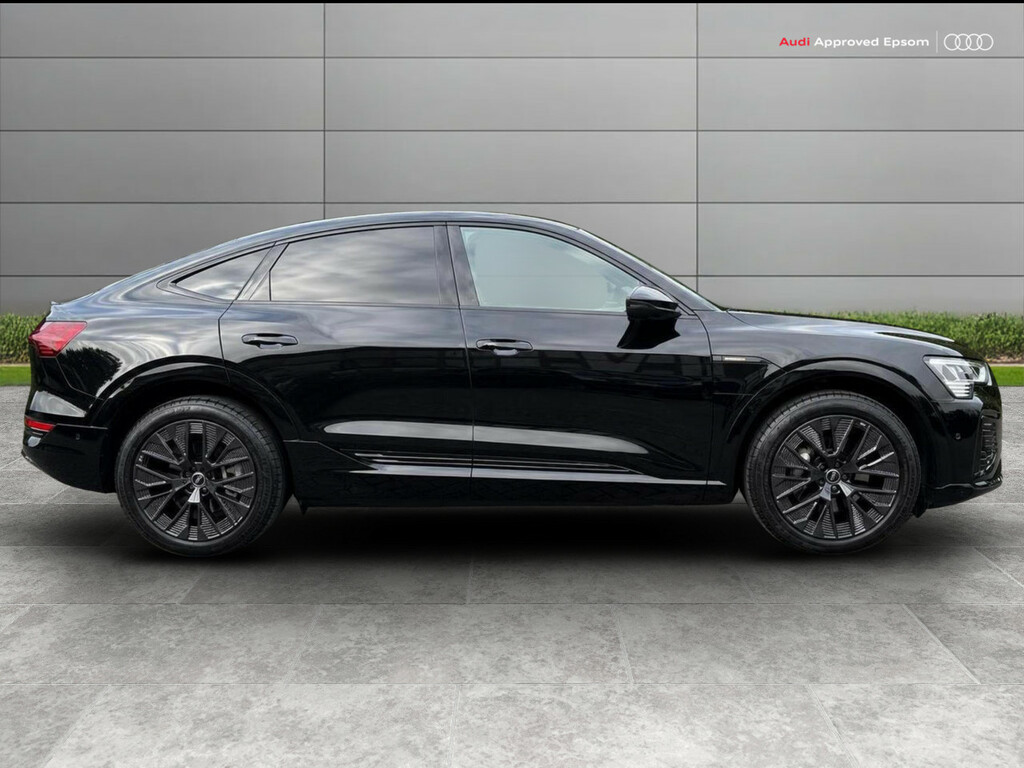 Audi Q8 e tron 300Kw 55 Quattro 114Kwh Black Edition Black #9