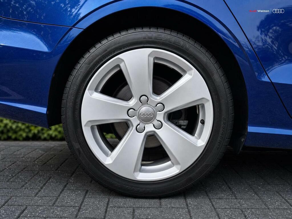 Audi A3 Sport Navigation 1.4 Tfsi Cylinder On Demand 150 P Blue #5