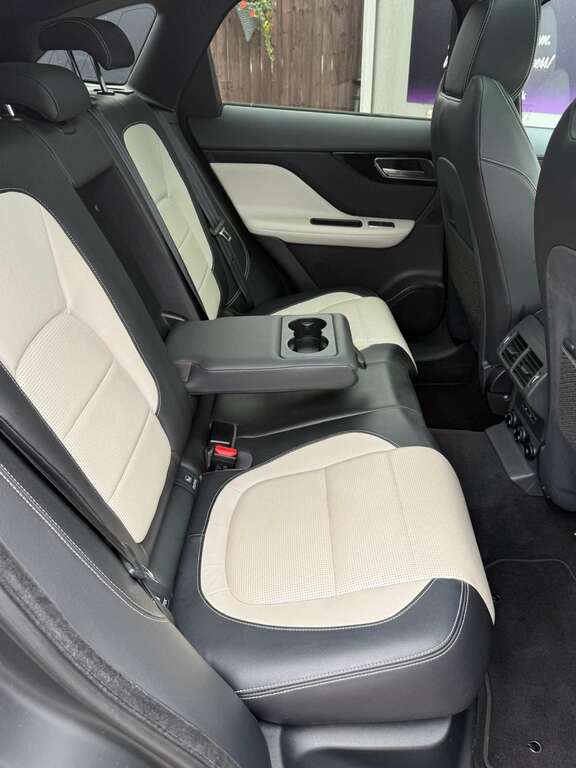 Jaguar F-Pace 2.0 F-pace R-sport Awd D 4Wd White #5