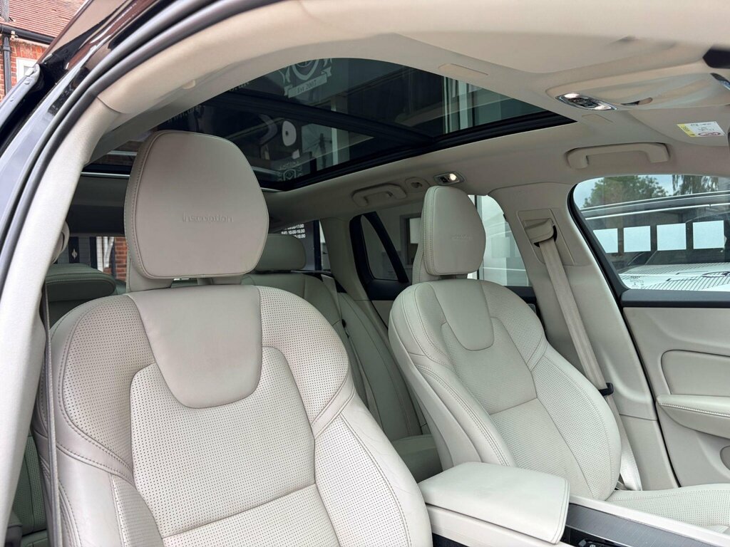Volvo V60 T4 R-design Nav Grey #22