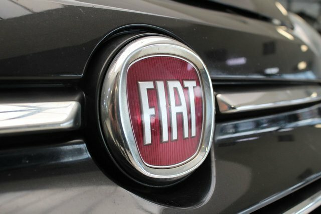 Fiat 500 Lounge Hatchback Black #4