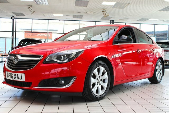 Vauxhall Insignia 1.6 Cdti Ecoflex Sri Hatchback E Red