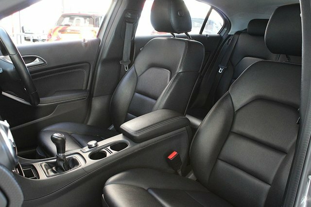Mercedes-Benz A Class A180d Amg Line Premium Silver #20