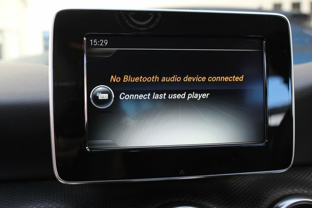 Mercedes-Benz A Class A180d Amg Line Premium Silver #27