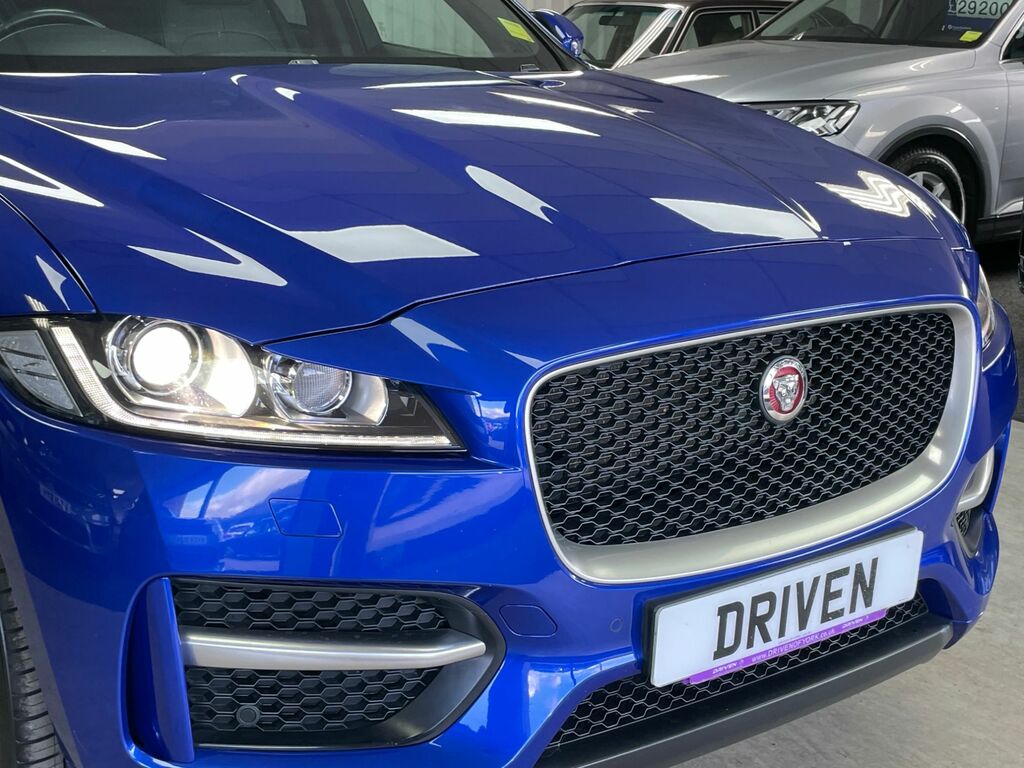 Jaguar F-Pace Diesel Blue #3