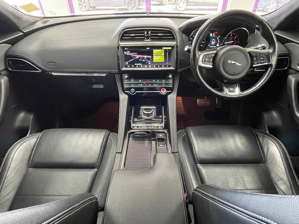 Jaguar F-Pace Diesel Blue #2