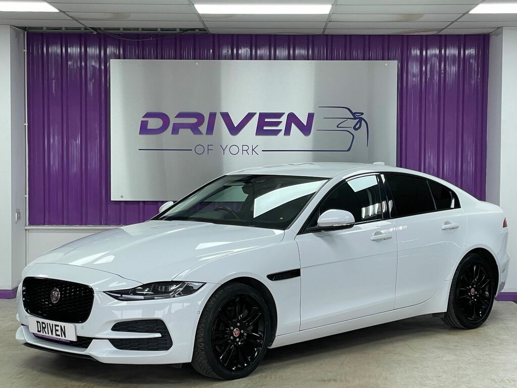 Jaguar XE Diesel Black