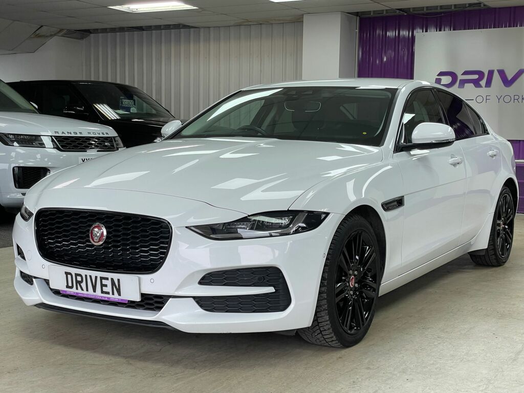 Jaguar XE Diesel Black #6