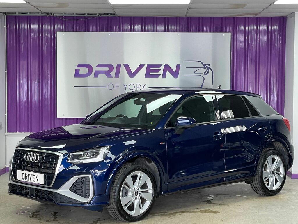 Audi Q2 Petrol Blue