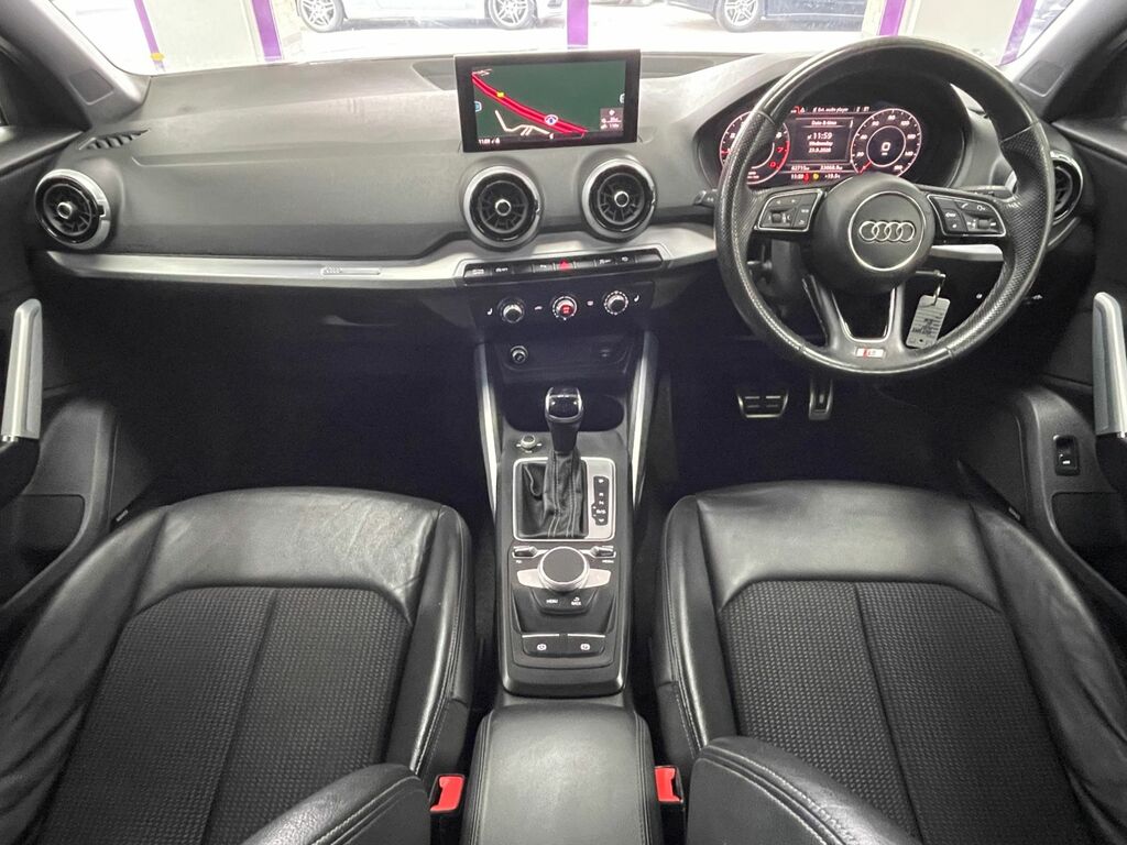 Audi Q2 Petrol Blue #2