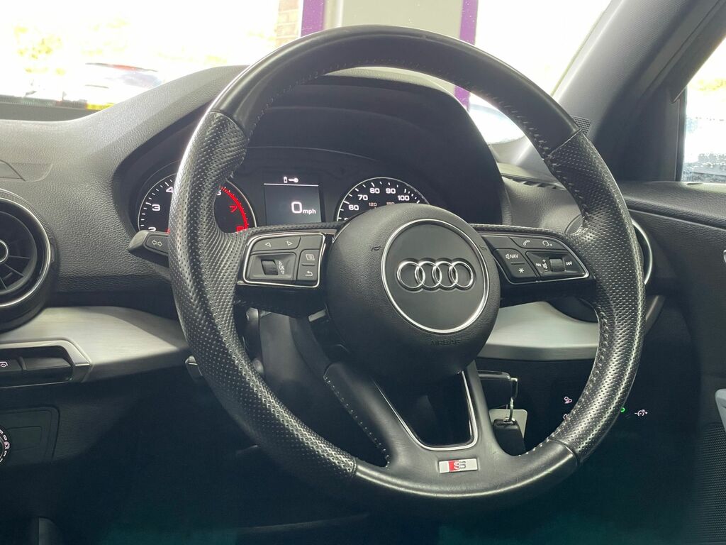 Audi Q2 1.6 Tdi 30 Sport S Tronic  #30