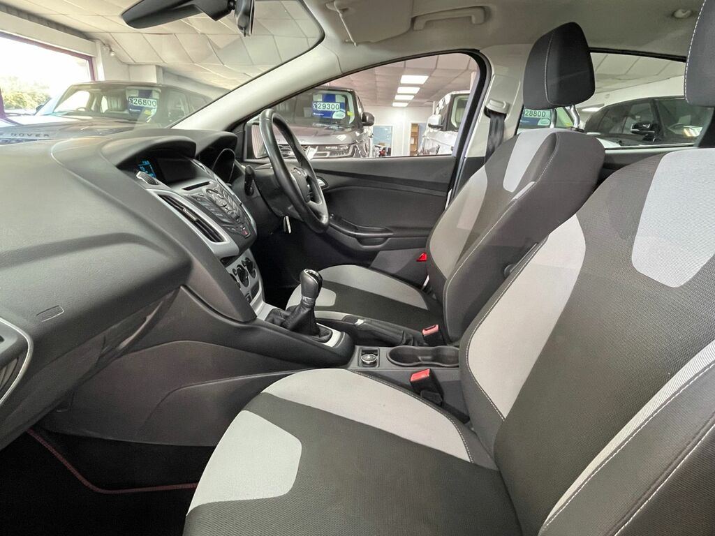 Ford Focus 1.6 Tdci Zetec Euro 5 Ss Silver #26