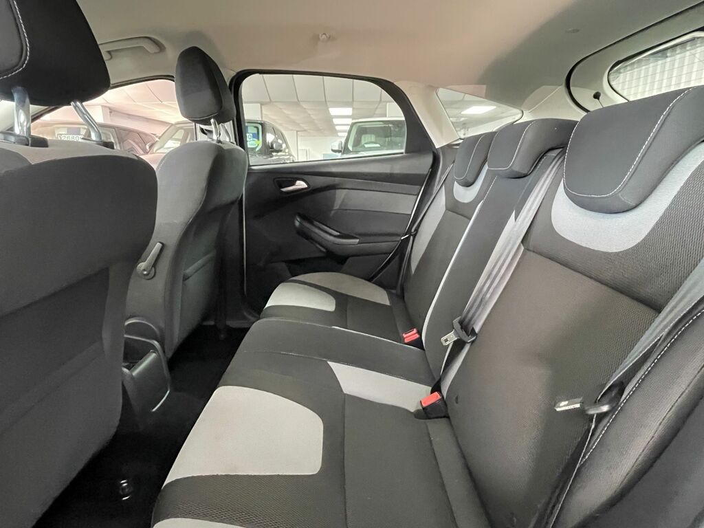 Ford Focus 1.6 Tdci Zetec Euro 5 Ss Silver #24