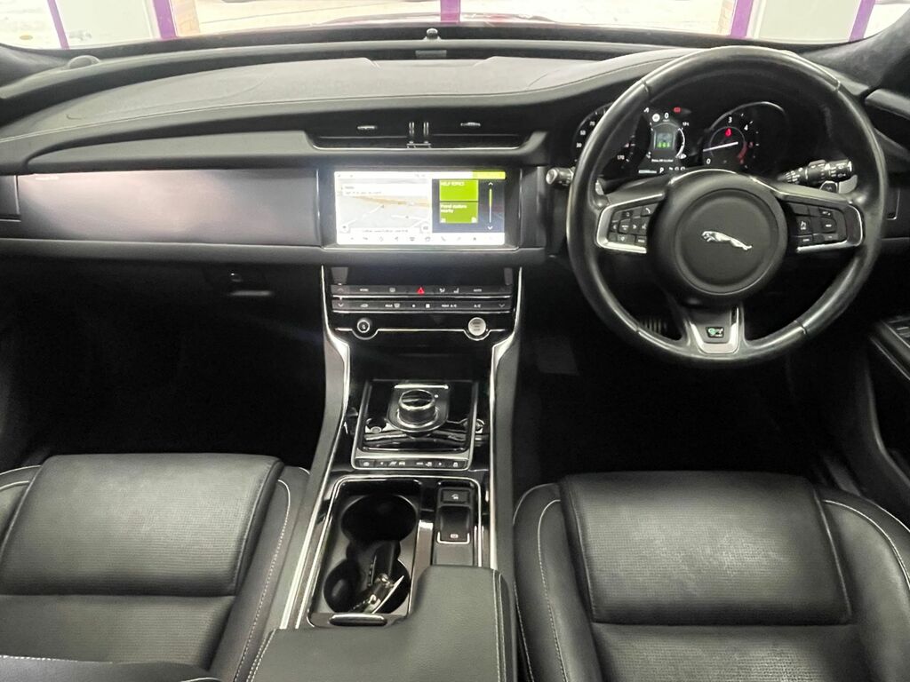 Jaguar XF Diesel Red #2
