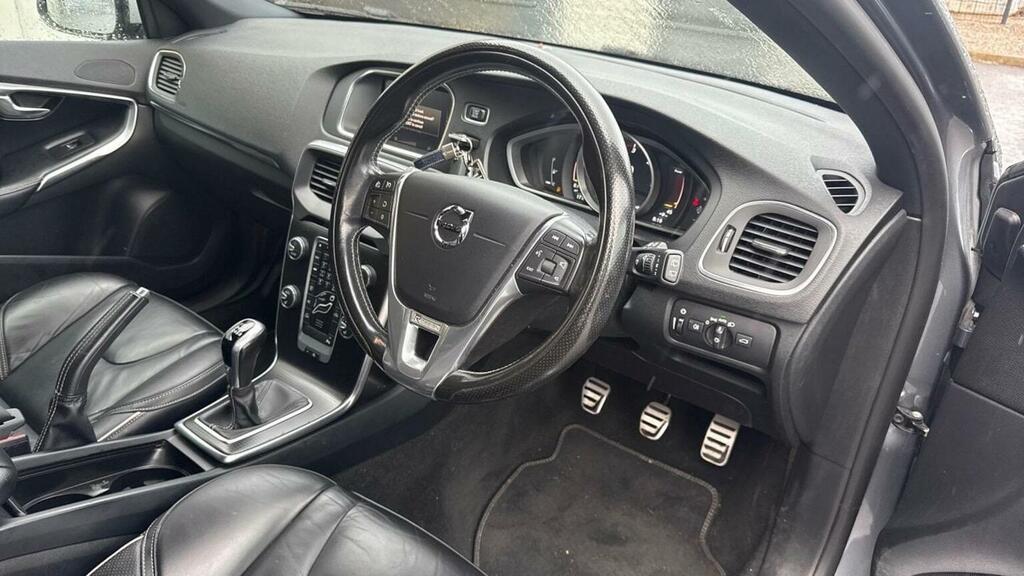 Volvo V40 2.0 D2 R-design Pro Euro 6 Ss Grey #3