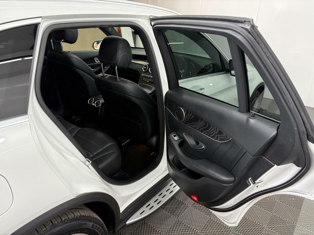 Mercedes-Benz GLC Class Glc 220 D 4Matic Amg Line Premium White #26