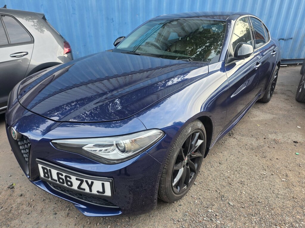 Alfa Romeo Giulia 2.2 Td Super Saloon Euro 6 Ss Blue