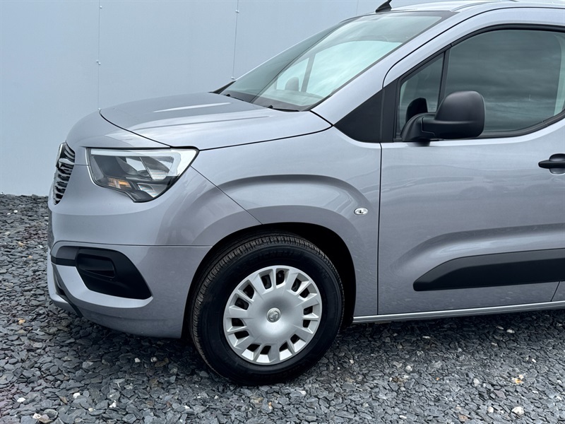 Vauxhall Combo-e Life 2300 50Kwh Sportive Panel Van L1 Grey #5