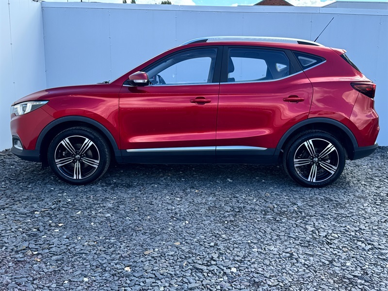 MG ZS 1.5 Vti-tech Exclusive Suv Euro Red #4