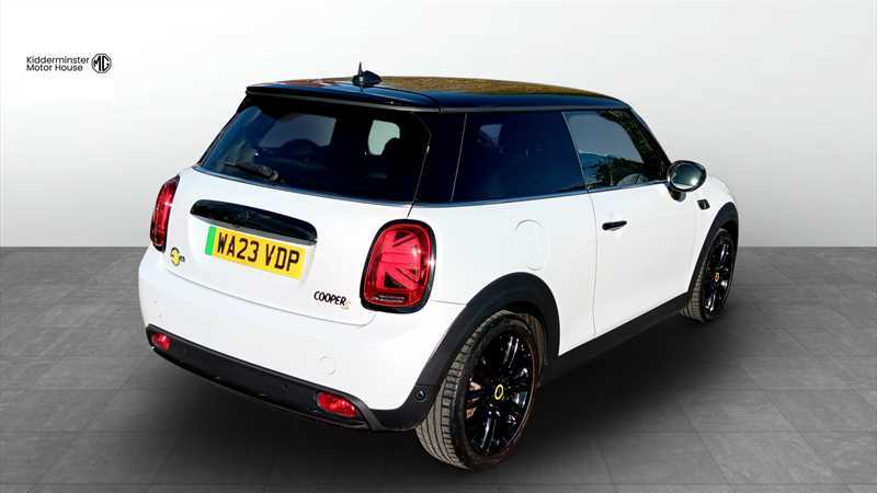 Mini Electric Cooper Se 32.6Kwh Level 2 Hatchback A White #4