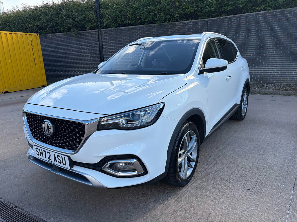 2022 MG HS