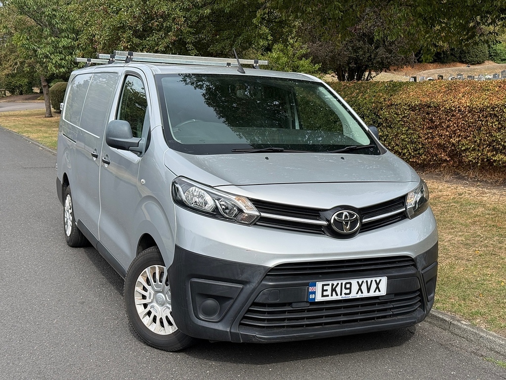 Toyota PROACE Mpv Silver #1