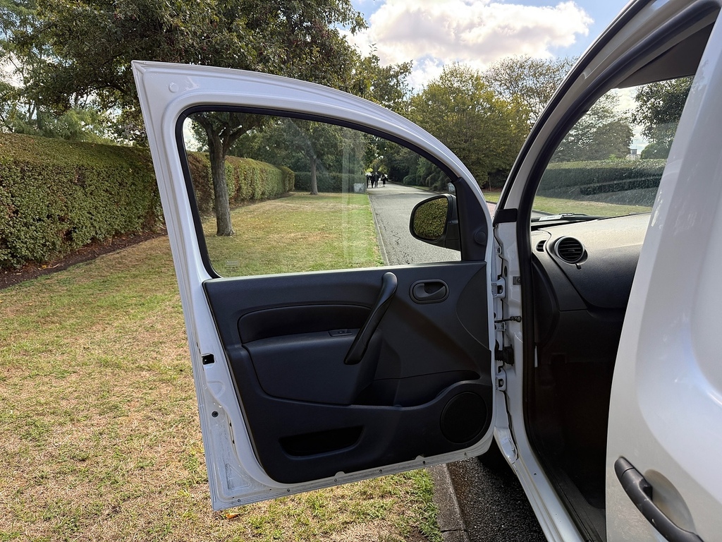 Renault Kangoo Ze Ml20 33Kwh Business Plus Panel Van White #26