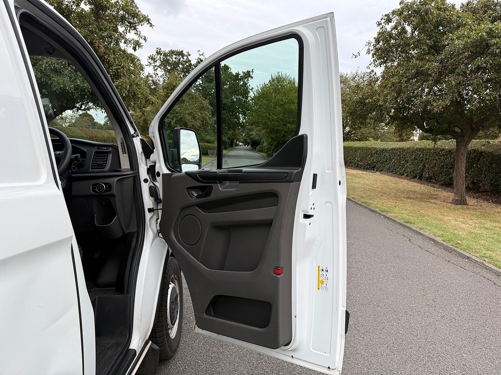 Ford Transit Custom 2.0 350 Ecoblue Fwd L2 H3 Euro 6 White #31