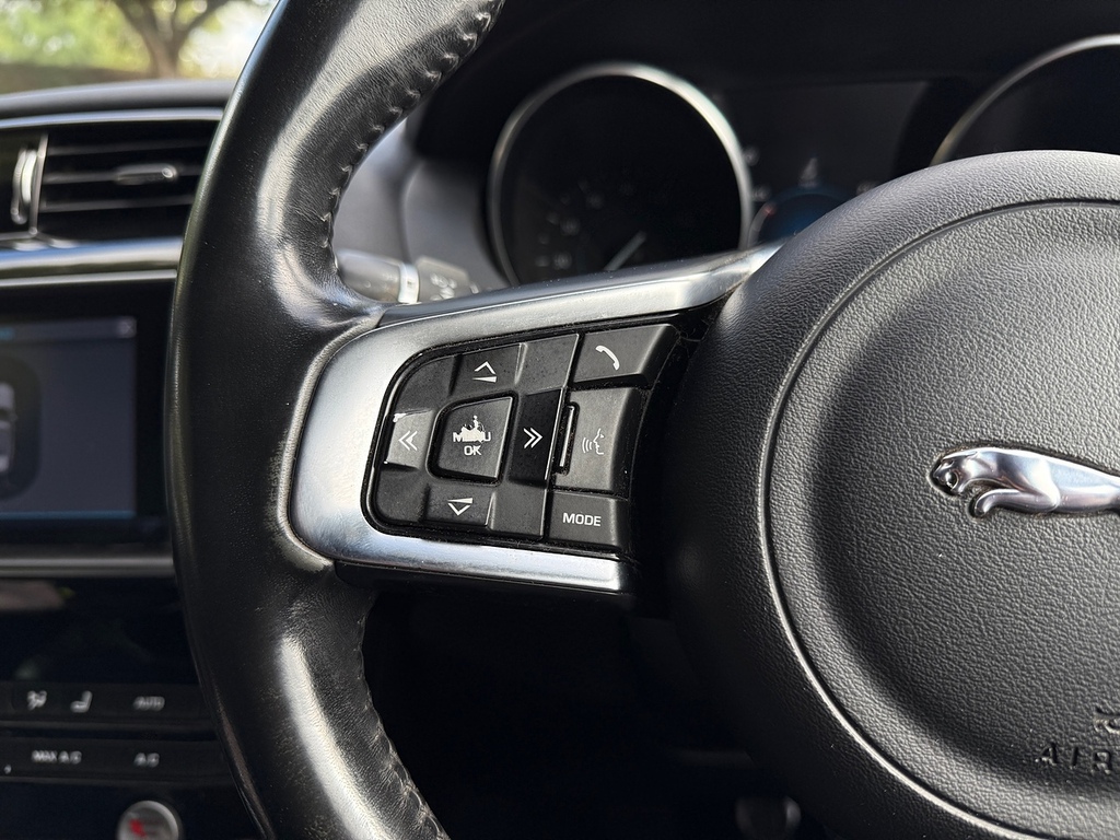 Jaguar F-Pace 2017 3.0 D300 V6 S Suv Awd Euro 6 Black #19