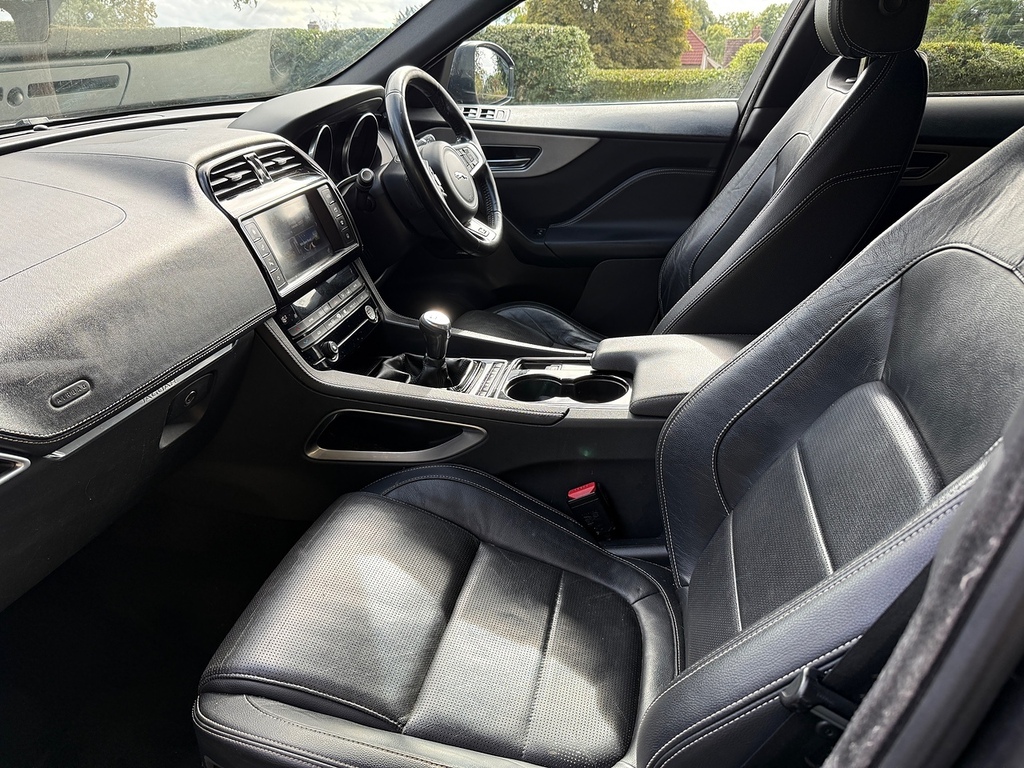 Jaguar F-Pace 2017 3.0 D300 V6 S Suv Awd Euro 6 Black #28