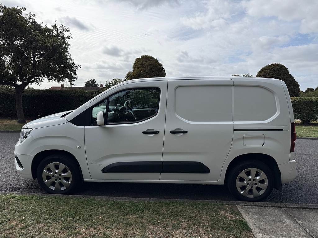 Vauxhall Combo Turbo D 2000 Sportive Swb A C Euro 6 U7739 Ulez White #7