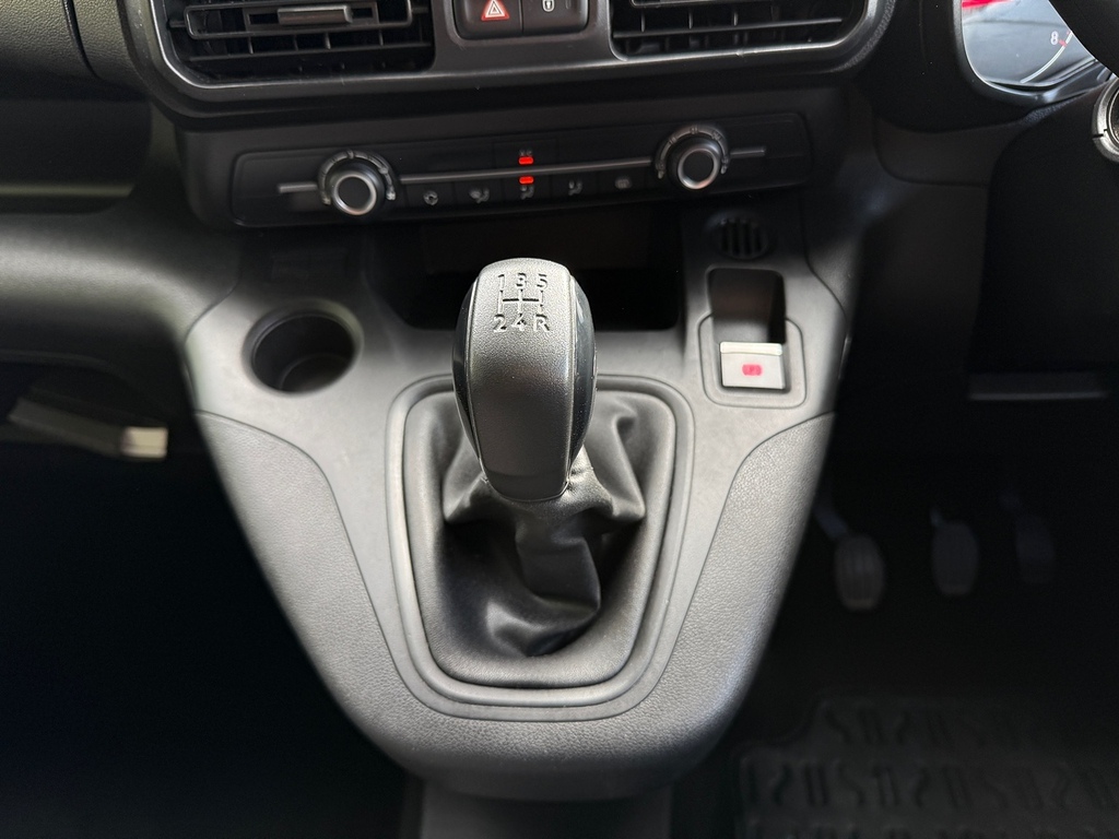 Vauxhall Combo Turbo D 2000 Sportive Swb A C Euro 6 U7739 Ulez White #17